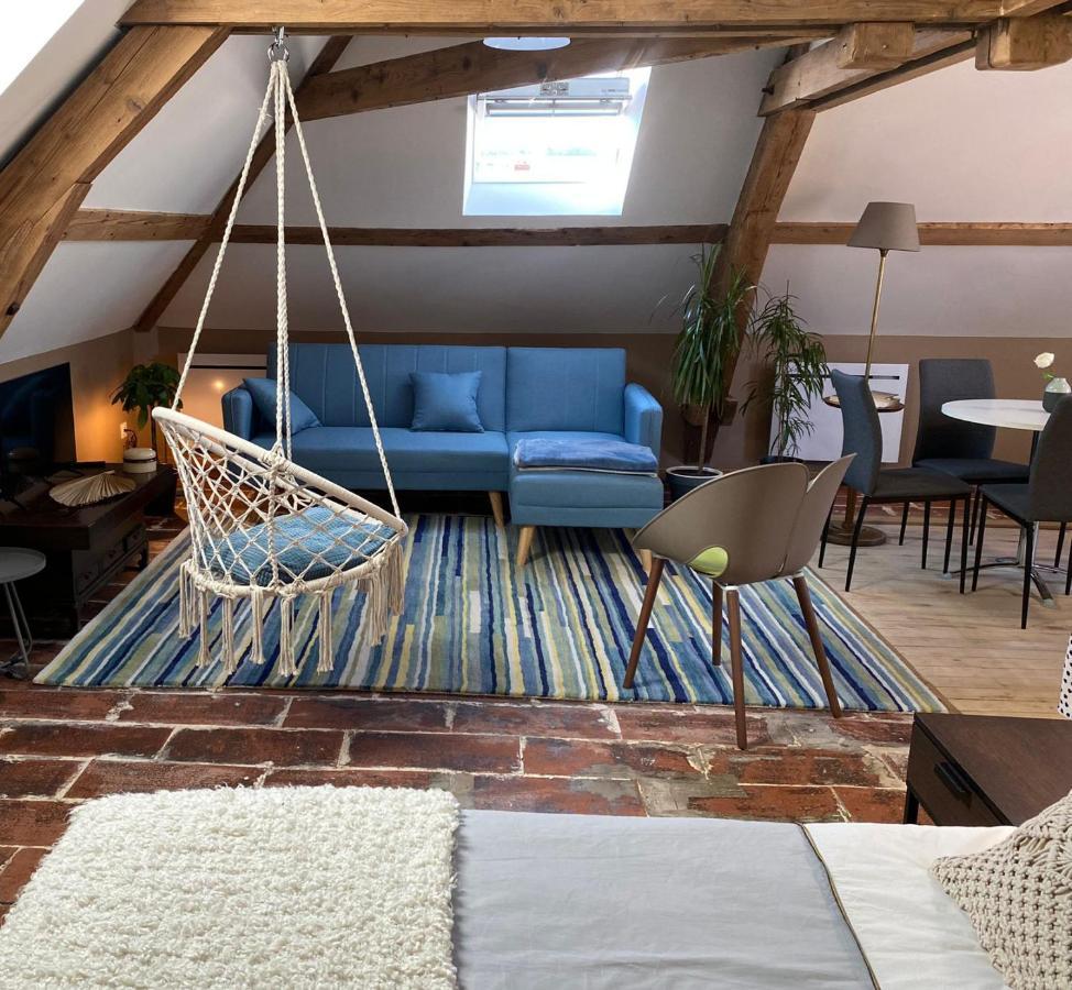 Appartements Cdg Joigny Eksteriør bilde