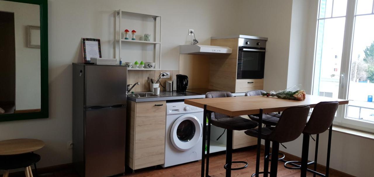 Appartements Cdg Joigny Eksteriør bilde