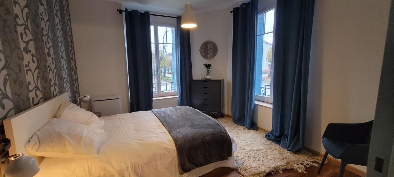 Appartements Cdg Joigny Eksteriør bilde