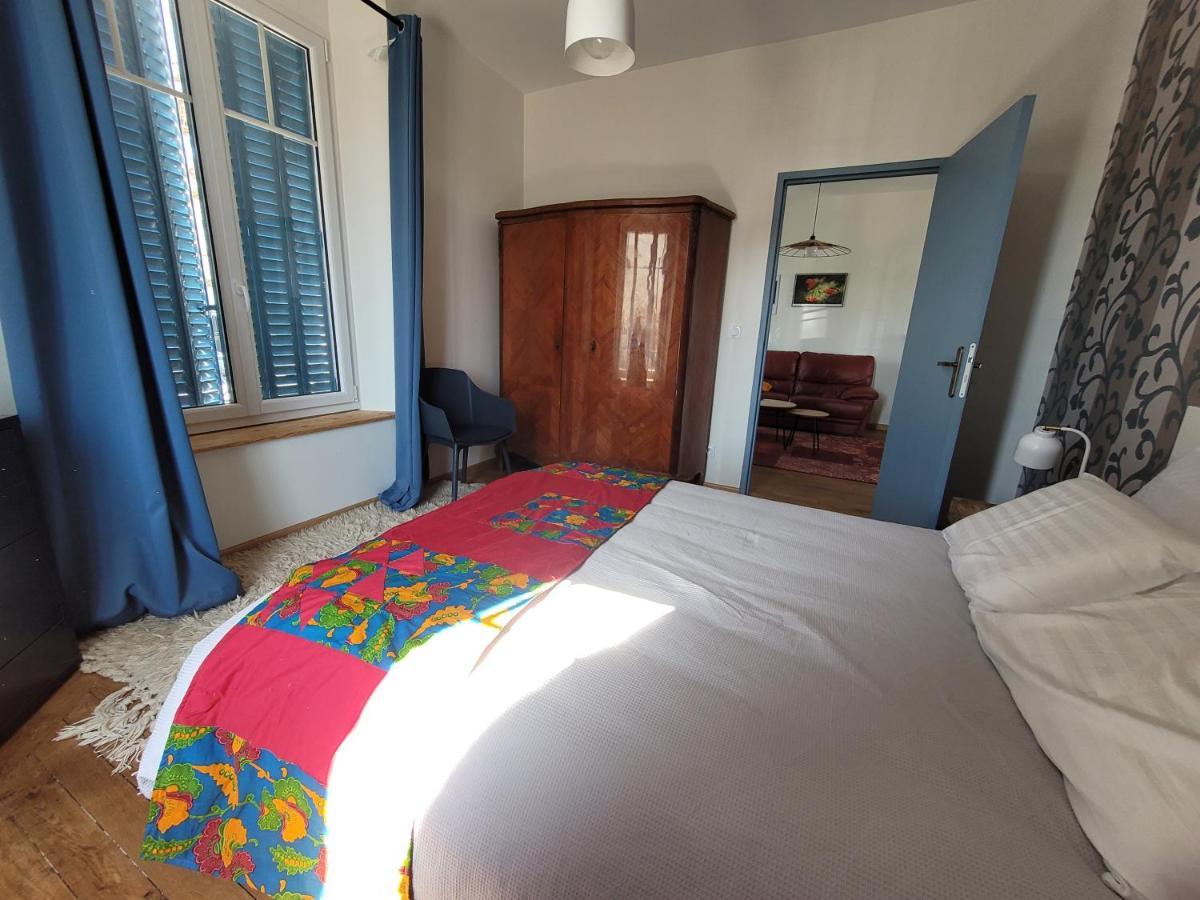 Appartements Cdg Joigny Eksteriør bilde